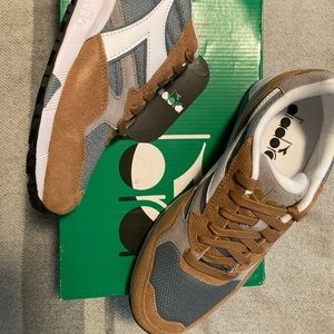 Diadora sneakers - New with tag! Men or women.